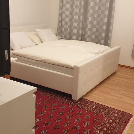 וינה Weisses Appartement מראה חיצוני תמונה