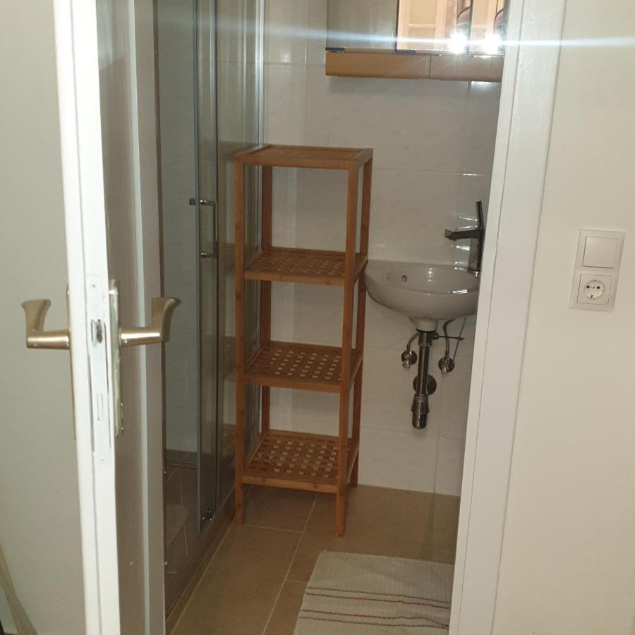 וינה Weisses Appartement מראה חיצוני תמונה