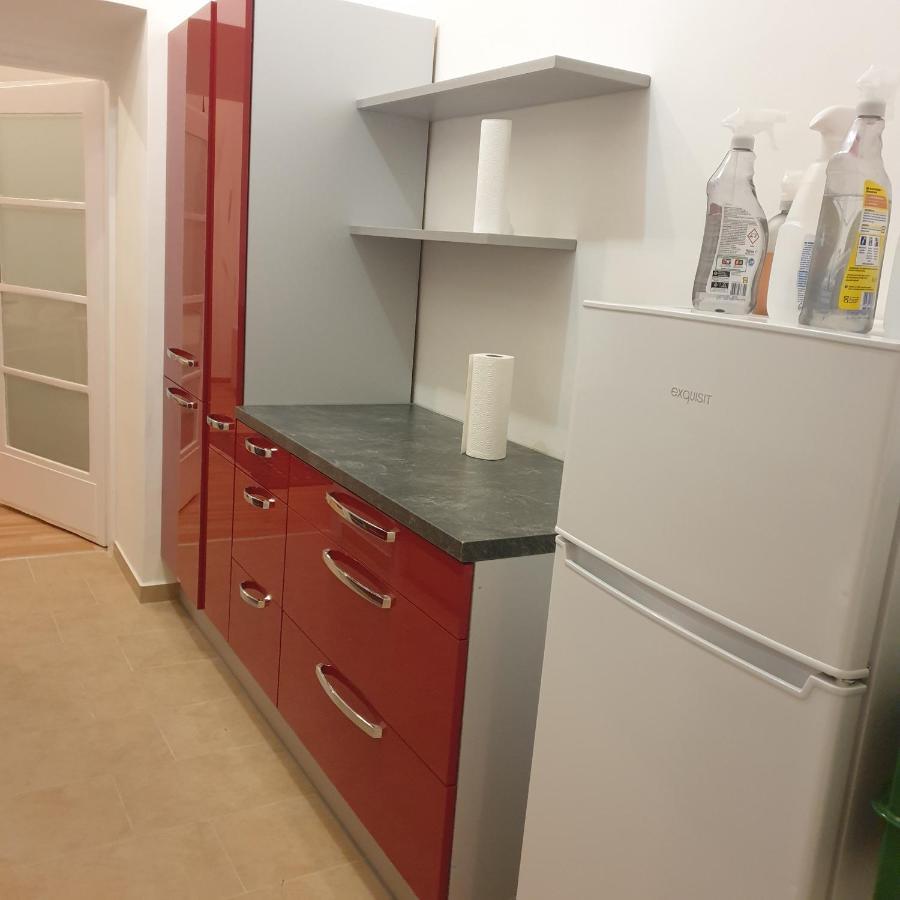 וינה Weisses Appartement מראה חיצוני תמונה